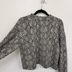 Zara Monochrome snakeskin Textured Sweatshirt